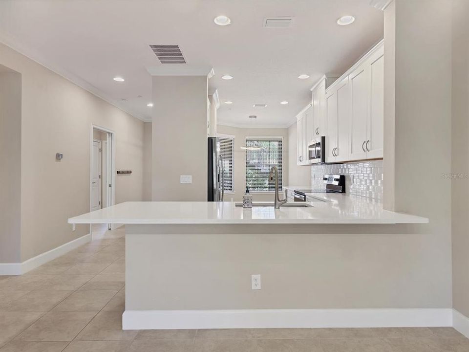 For Rent: $2,395 (2 beds, 2 baths, 1528 Square Feet)