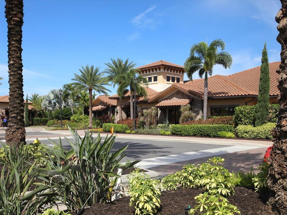 For Rent: $2,395 (2 beds, 2 baths, 1528 Square Feet)