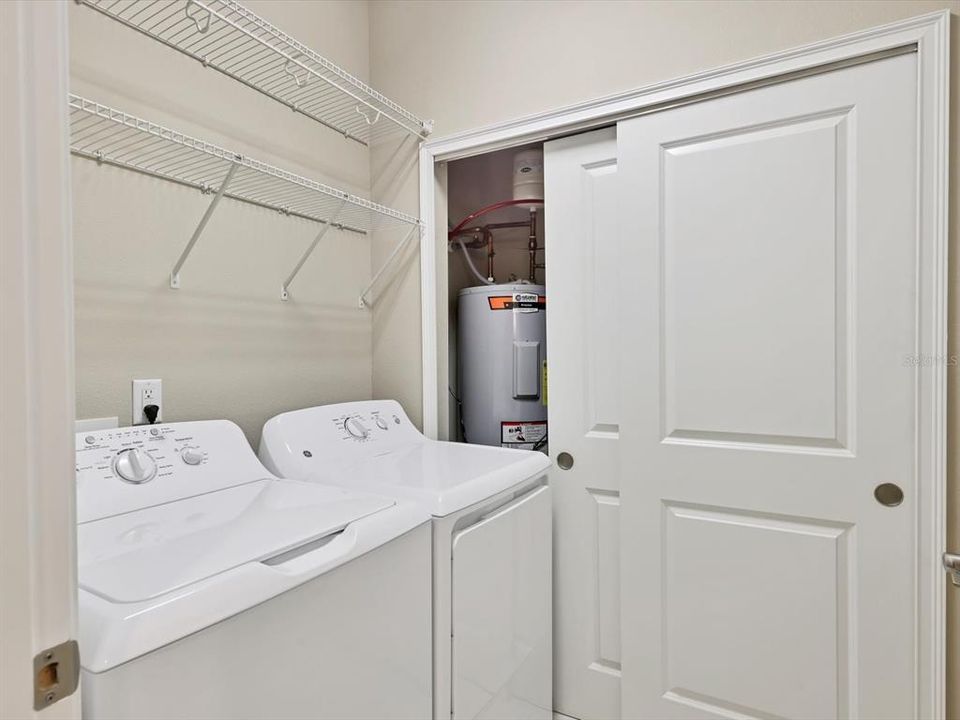 For Rent: $2,395 (2 beds, 2 baths, 1528 Square Feet)