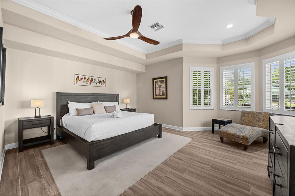 For Sale: $915,000 (3 beds, 3 baths, 2377 Square Feet)