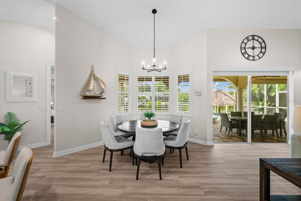 For Sale: $915,000 (3 beds, 3 baths, 2377 Square Feet)