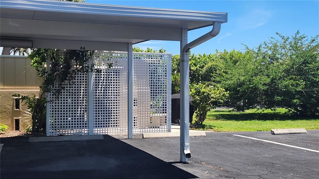For Sale: $585,000 (2 beds, 2 baths, 882 Square Feet)