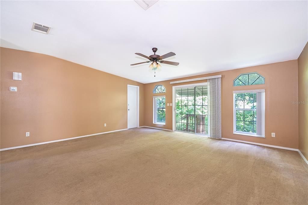 For Sale: $280,000 (4 beds, 3 baths, 2208 Square Feet)