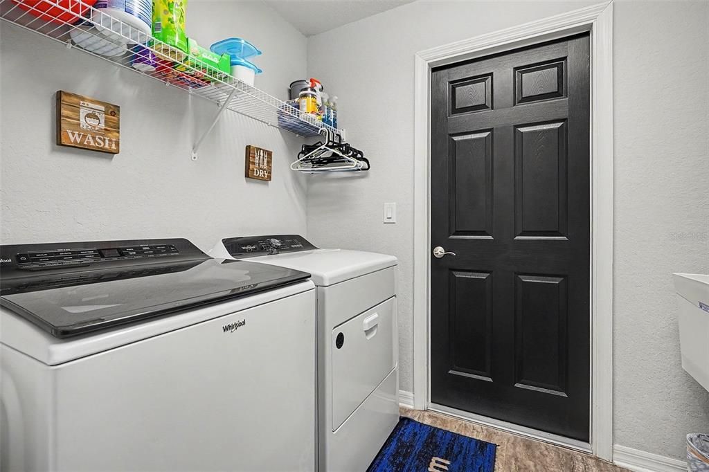 For Sale: $325,000 (4 beds, 2 baths, 2094 Square Feet)