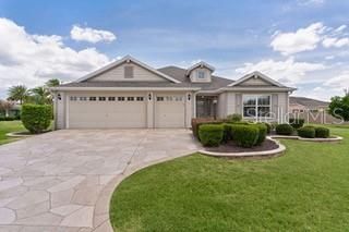 For Sale: $537,000 (3 beds, 2 baths, 1956 Square Feet)
