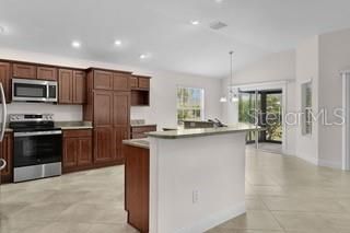 For Sale: $537,000 (3 beds, 2 baths, 1956 Square Feet)