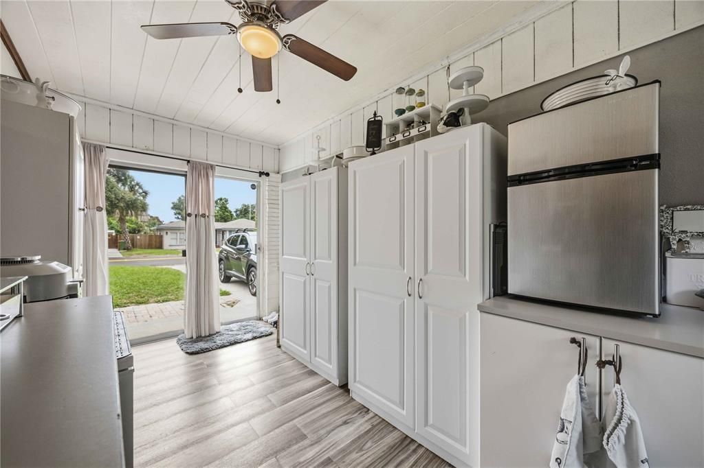 For Sale: $204,900 (3 beds, 2 baths, 1187 Square Feet)