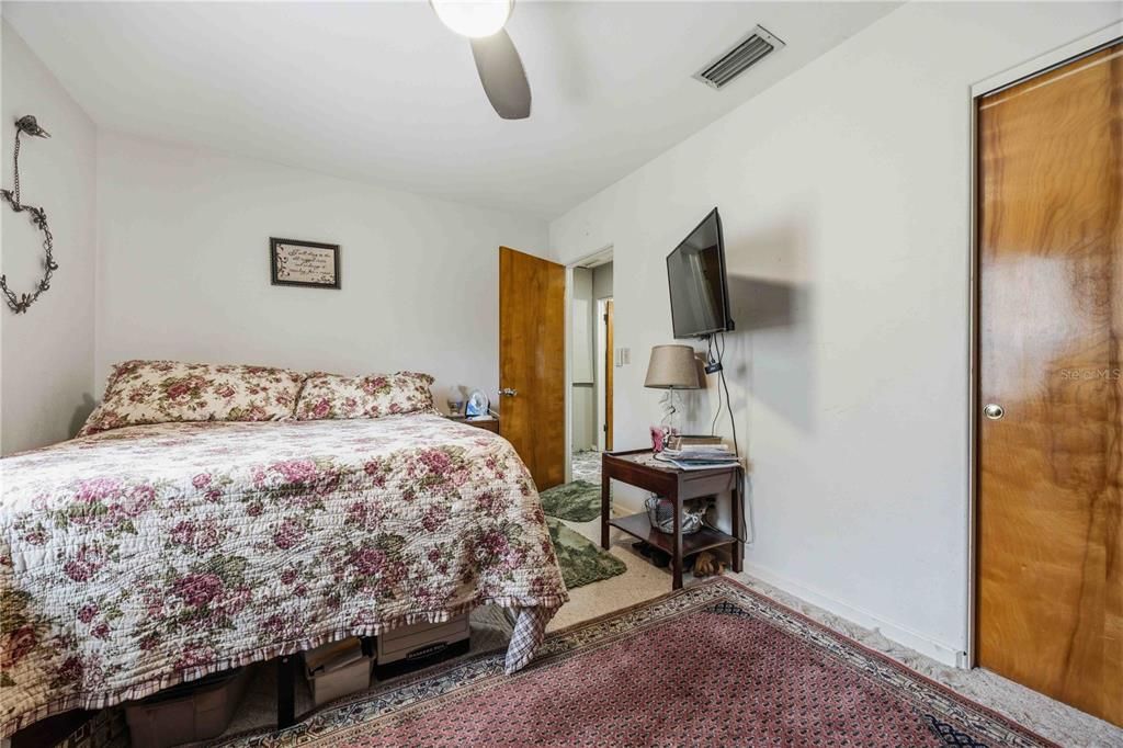 For Sale: $204,900 (3 beds, 2 baths, 1187 Square Feet)