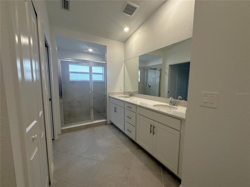 For Rent: $2,195 (2 beds, 2 baths, 1569 Square Feet)