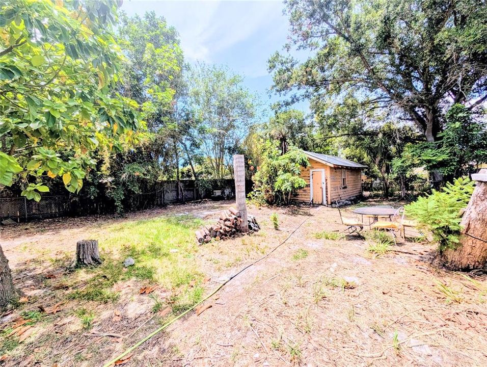 На продажу: $425,000 (4 спален, 1 ванн, 1264 Квадратных фут)