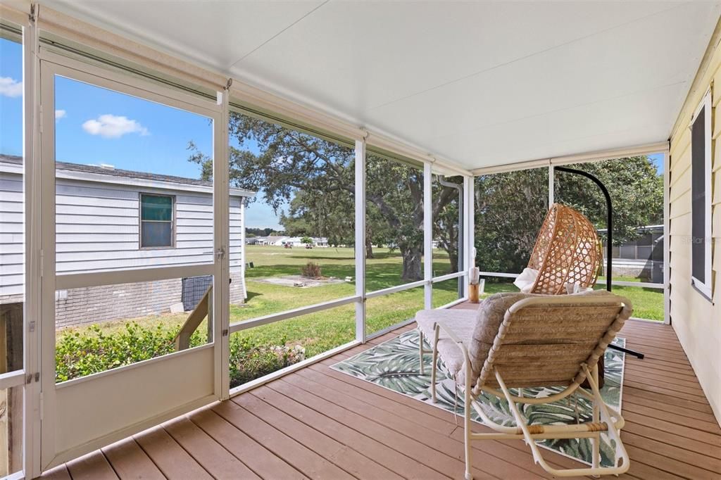 For Sale: $224,900 (2 beds, 2 baths, 1290 Square Feet)