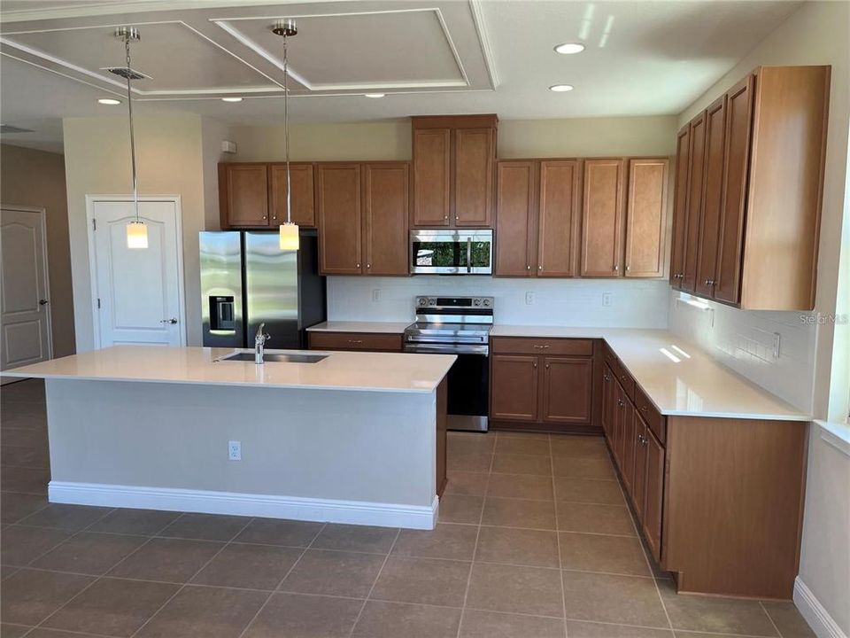 В аренду: $2,950 (4 спален, 3 ванн, 2361 Квадратных фут)