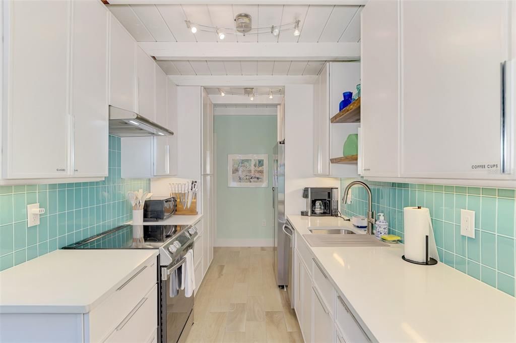For Rent: $4,500 (3 beds, 2 baths, 1438 Square Feet)