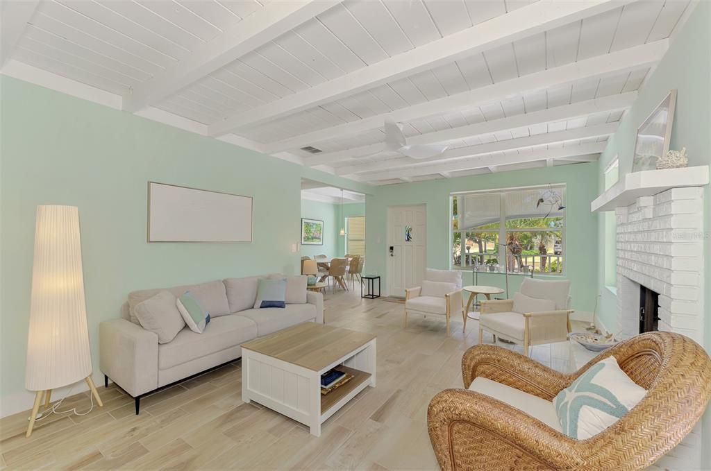 For Rent: $4,500 (3 beds, 2 baths, 1438 Square Feet)