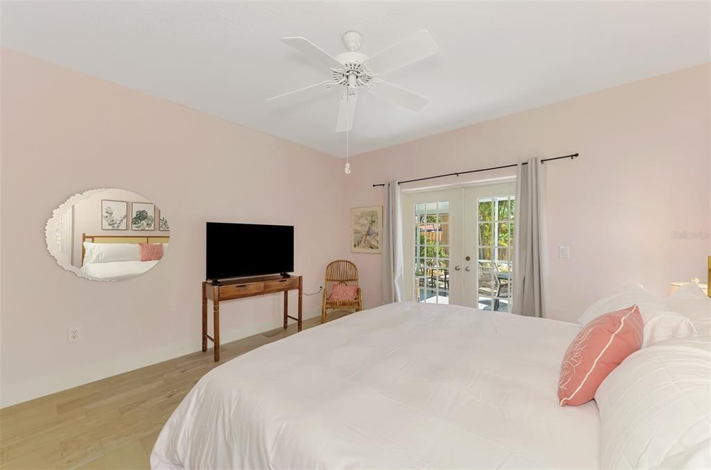 For Rent: $4,500 (3 beds, 2 baths, 1438 Square Feet)