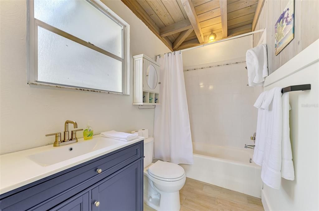 For Rent: $4,500 (3 beds, 2 baths, 1438 Square Feet)