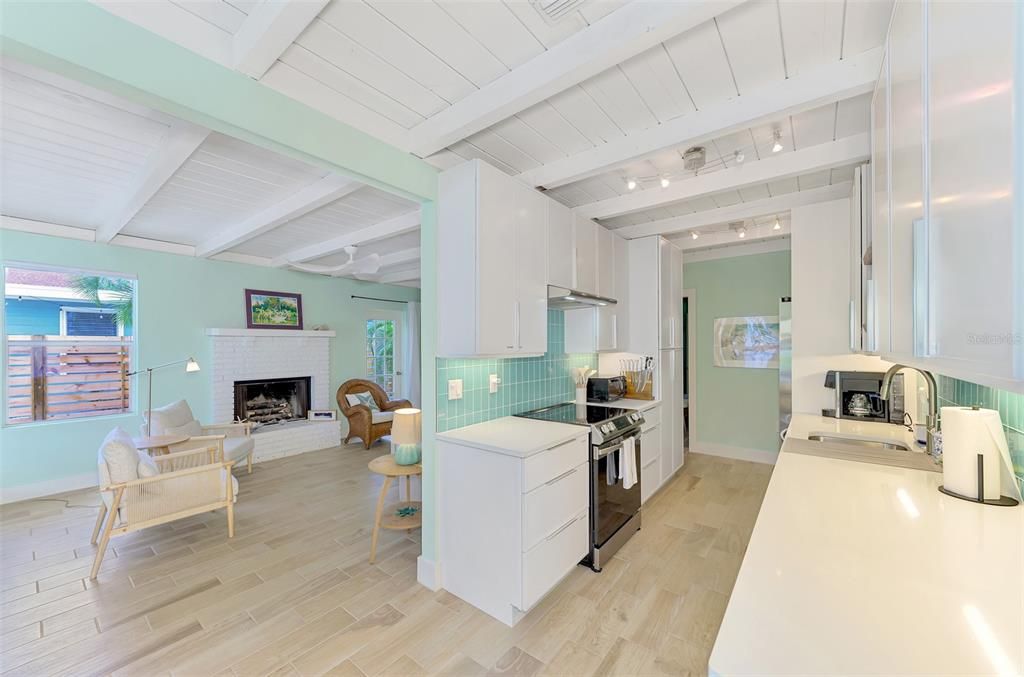 For Rent: $4,500 (3 beds, 2 baths, 1438 Square Feet)