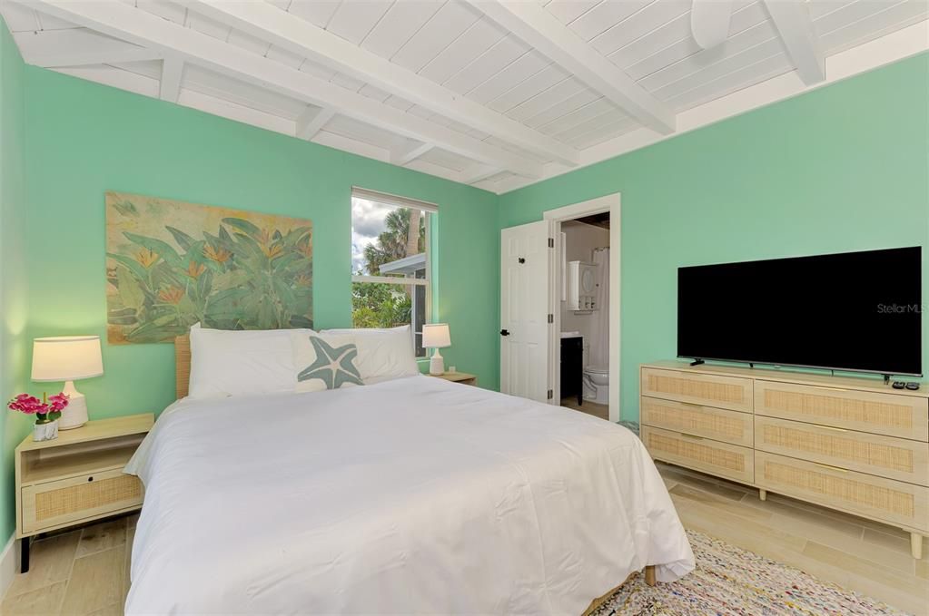 For Rent: $4,500 (3 beds, 2 baths, 1438 Square Feet)