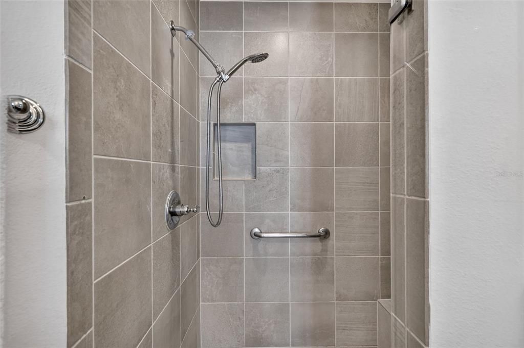 For Sale: $459,000 (3 beds, 2 baths, 1539 Square Feet)