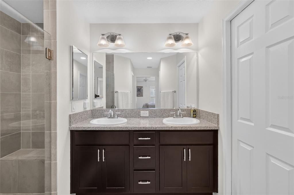 For Sale: $459,000 (3 beds, 2 baths, 1539 Square Feet)