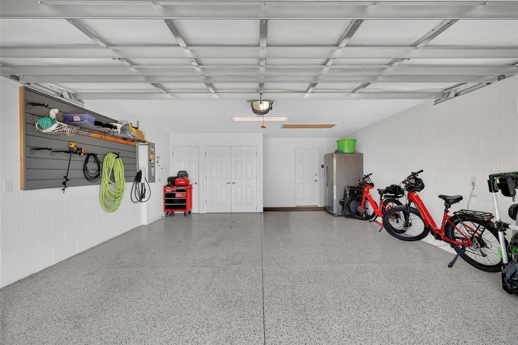 For Sale: $459,000 (3 beds, 2 baths, 1539 Square Feet)