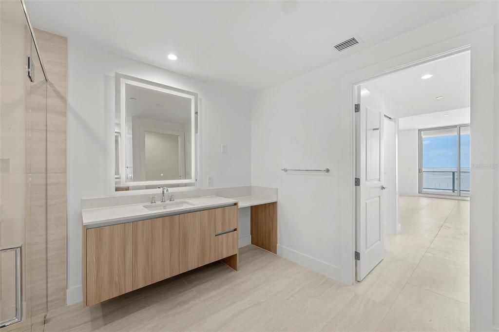For Sale: $2,100,000 (3 beds, 3 baths, 2411 Square Feet)