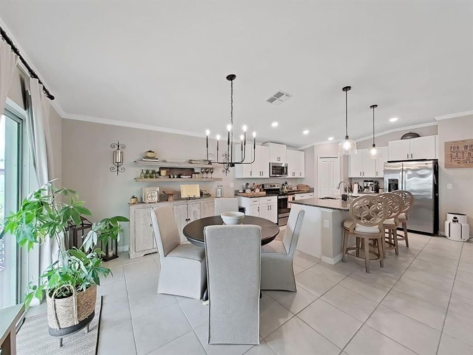 For Sale: $369,000 (4 beds, 2 baths, 1935 Square Feet)
