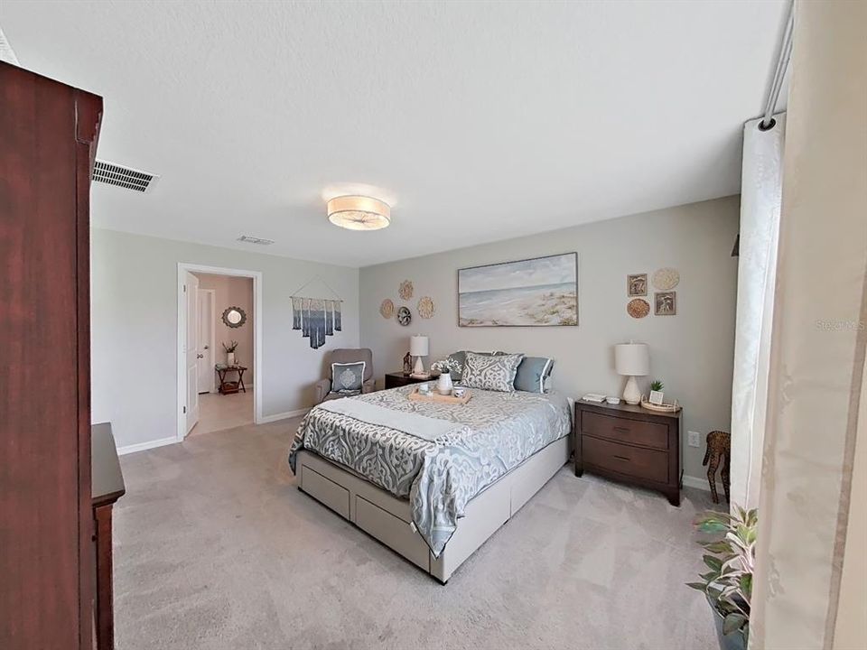 For Sale: $369,000 (4 beds, 2 baths, 1935 Square Feet)