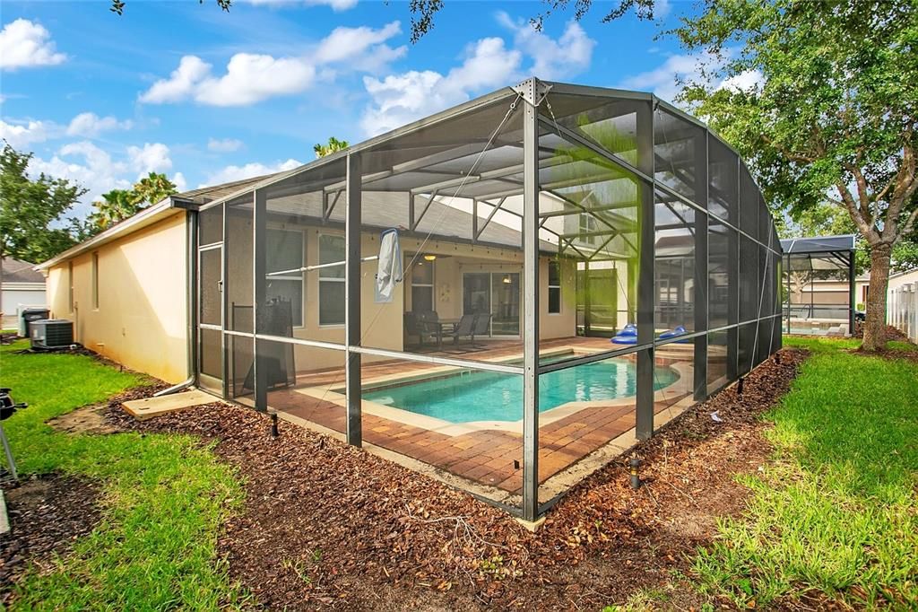 For Sale: $449,000 (4 beds, 3 baths, 1951 Square Feet)