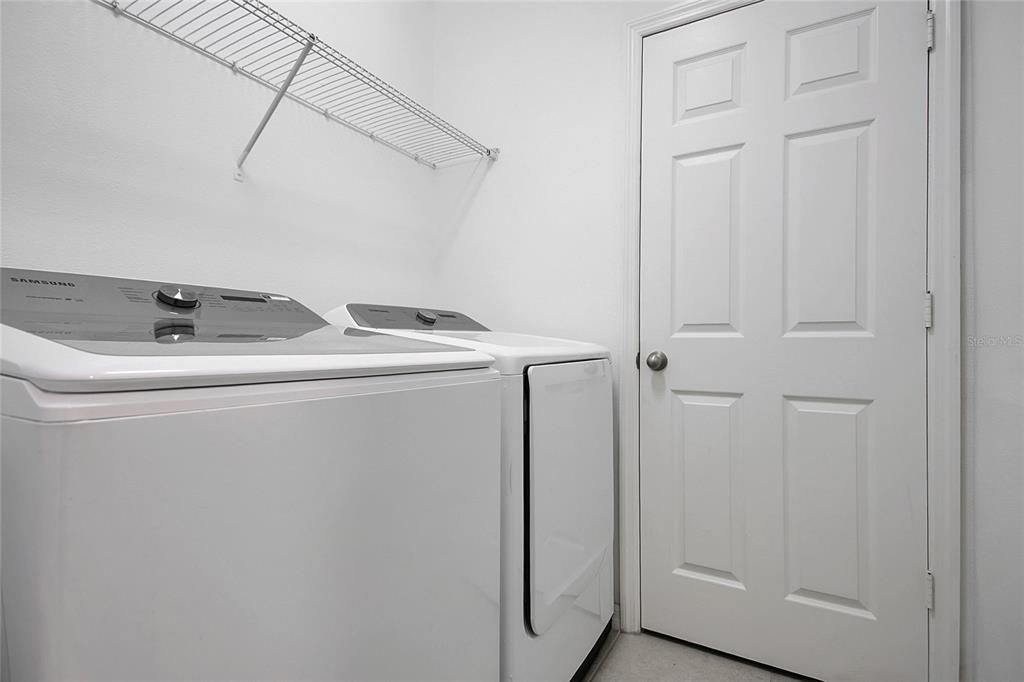 For Sale: $449,000 (4 beds, 3 baths, 1951 Square Feet)