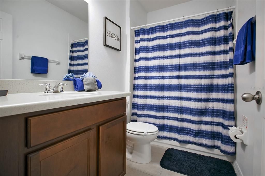 For Sale: $449,000 (4 beds, 3 baths, 1951 Square Feet)
