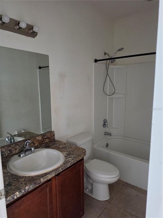 For Sale: $365,000 (5 beds, 3 baths, 2970 Square Feet)