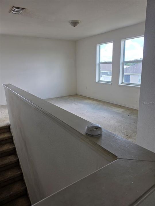 For Sale: $365,000 (5 beds, 3 baths, 2970 Square Feet)