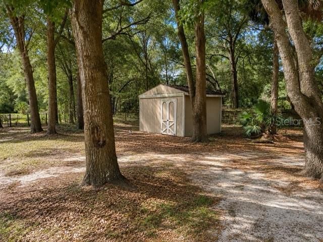 For Sale: $199,900 (3 beds, 2 baths, 2052 Square Feet)