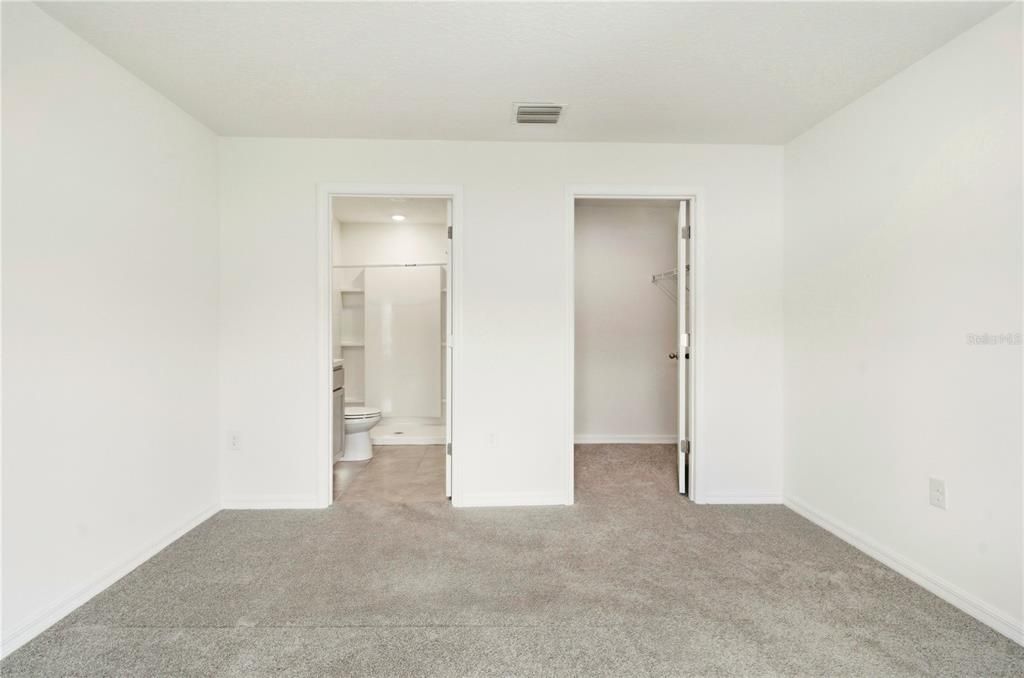 For Rent: $2,200 (3 beds, 2 baths, 1405 Square Feet)