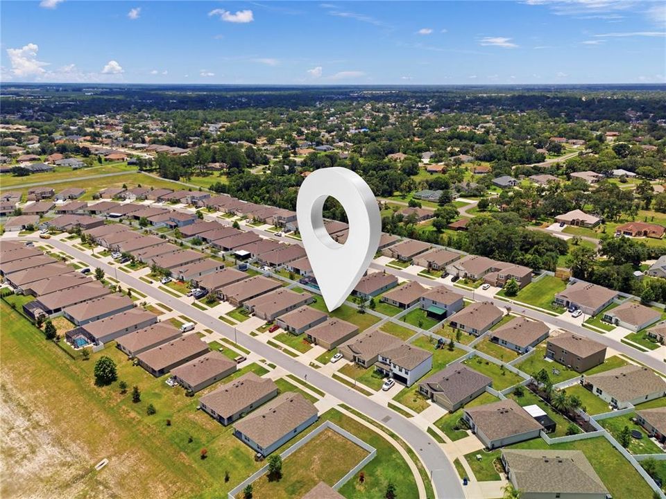 For Rent: $2,200 (3 beds, 2 baths, 1405 Square Feet)