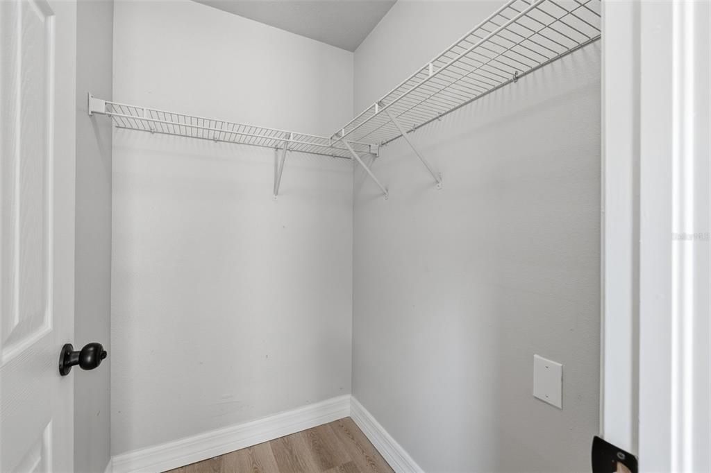 For Sale: $469,900 (4 beds, 3 baths, 1624 Square Feet)