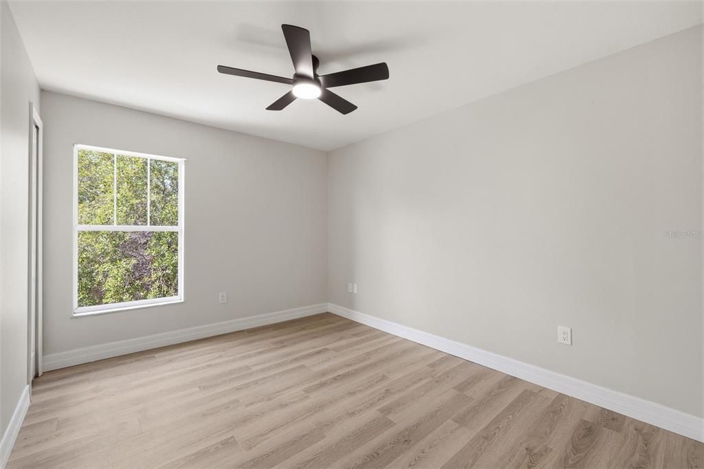 For Sale: $469,900 (4 beds, 3 baths, 1624 Square Feet)