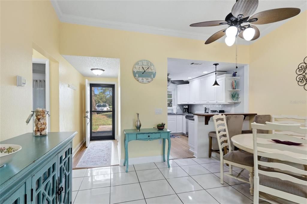 For Rent: $2,395 (2 beds, 2 baths, 1226 Square Feet)