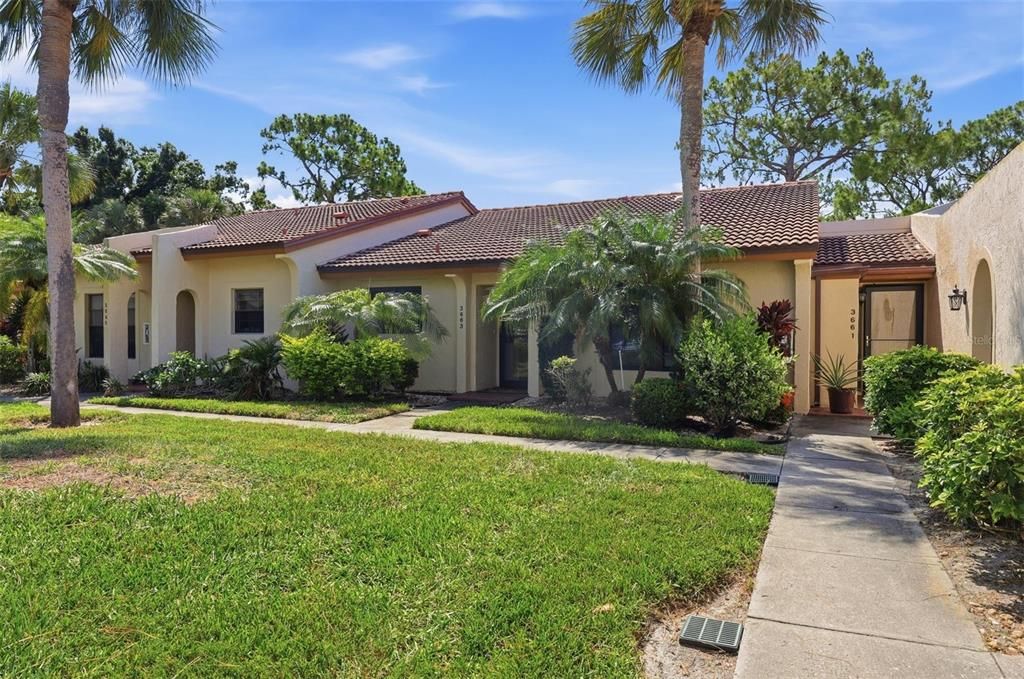 For Rent: $2,395 (2 beds, 2 baths, 1226 Square Feet)