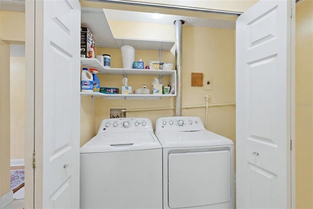 For Rent: $2,395 (2 beds, 2 baths, 1226 Square Feet)