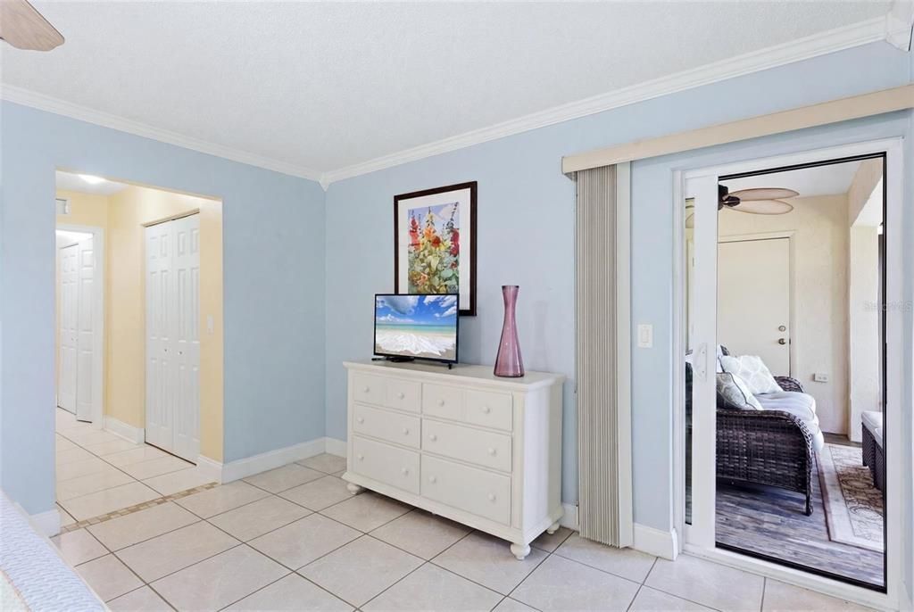 For Rent: $2,395 (2 beds, 2 baths, 1226 Square Feet)