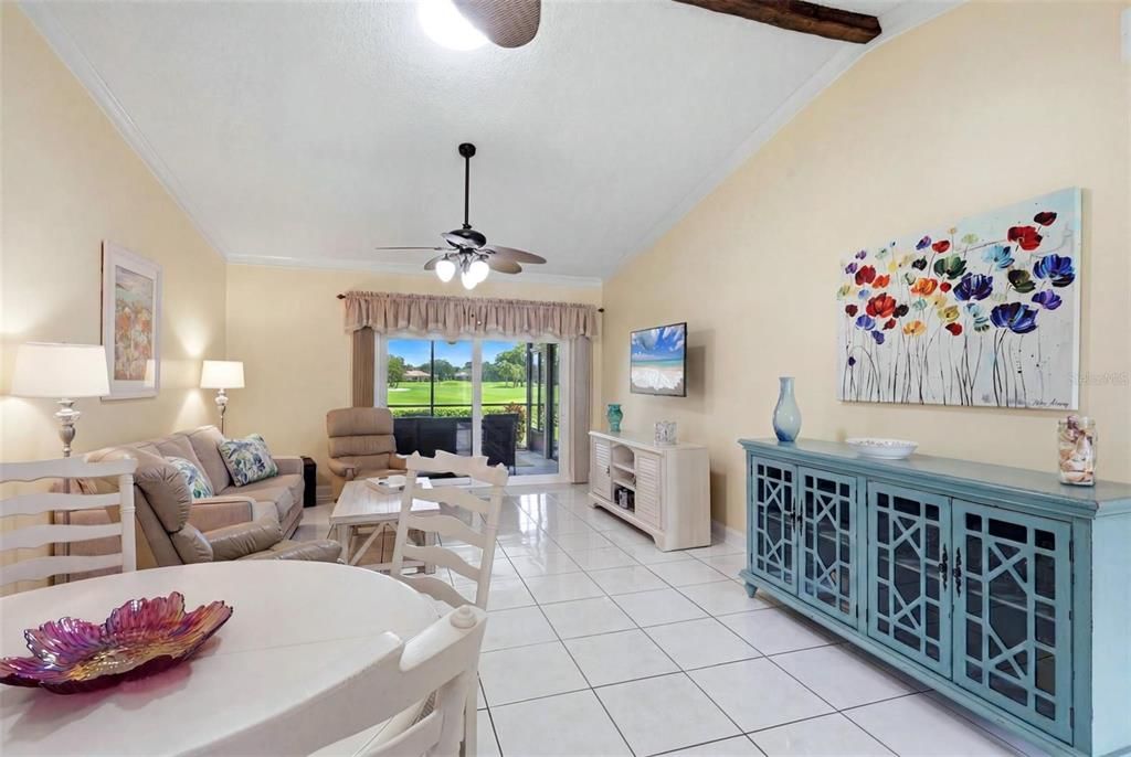 For Rent: $2,395 (2 beds, 2 baths, 1226 Square Feet)