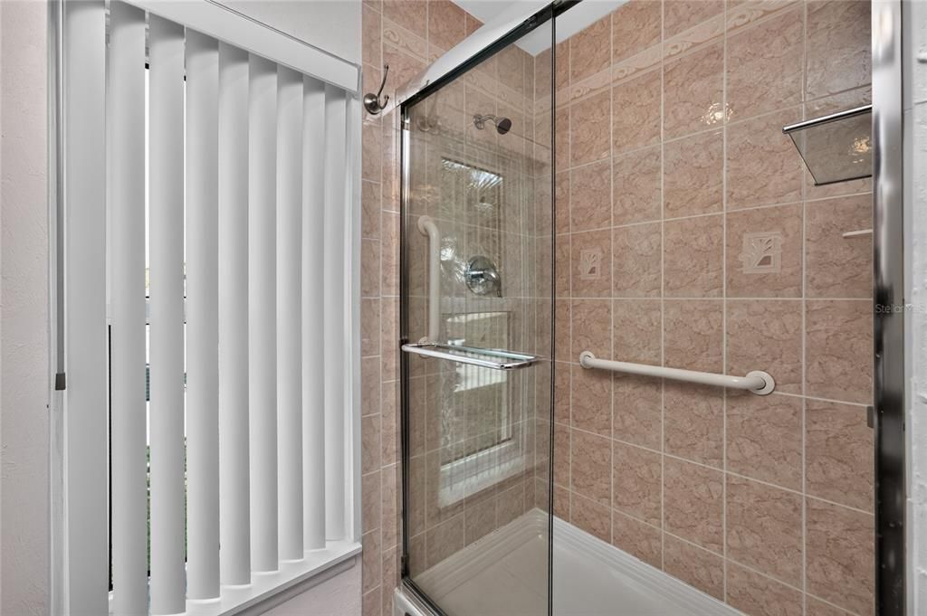 Под контрактом: $799,000 (3 спален, 2 ванн, 1837 Квадратных фут)
