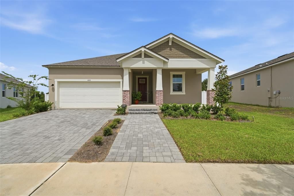 For Sale: $460,000 (4 beds, 2 baths, 1873 Square Feet)