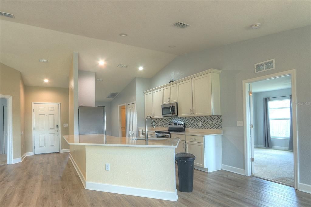 For Sale: $300,000 (4 beds, 2 baths, 1796 Square Feet)