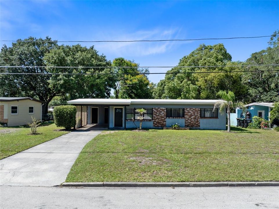 For Sale: $329,900 (3 beds, 1 baths, 1050 Square Feet)