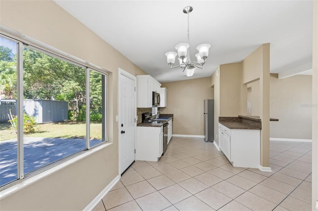 For Sale: $329,900 (3 beds, 1 baths, 1050 Square Feet)