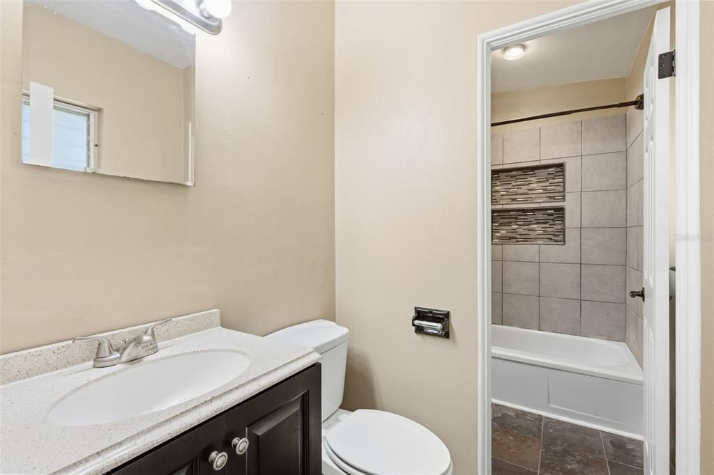 For Sale: $329,900 (3 beds, 1 baths, 1050 Square Feet)