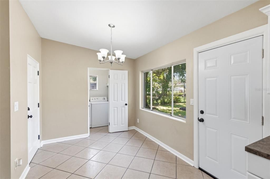 For Sale: $329,900 (3 beds, 1 baths, 1050 Square Feet)
